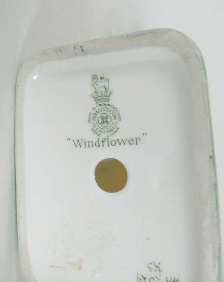 ROYAL DOULTON "WINDFLOWER"