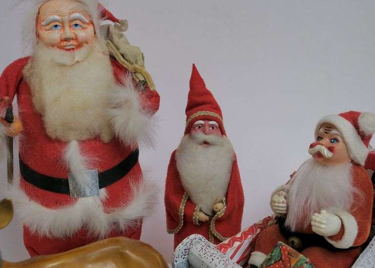 SANTA FIGURES