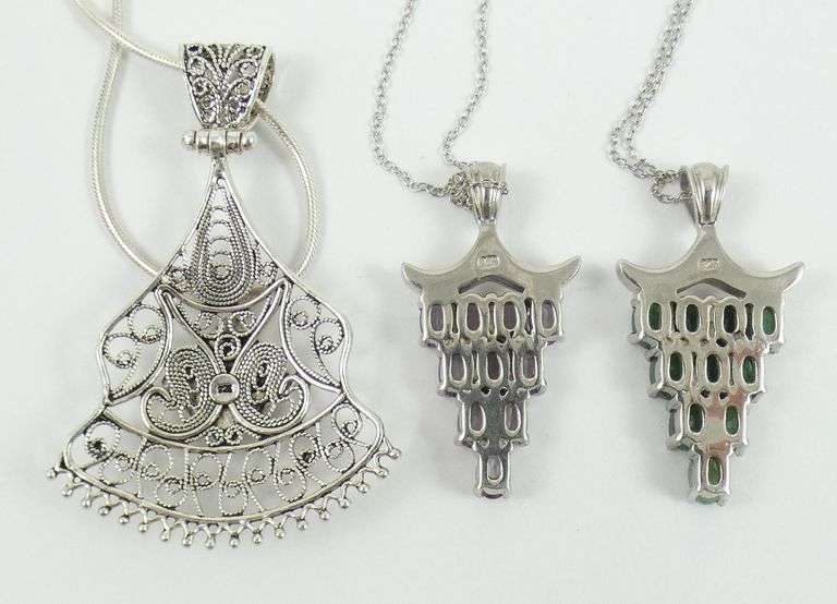 3 STERLING SILVER PENDANT NECKLACES