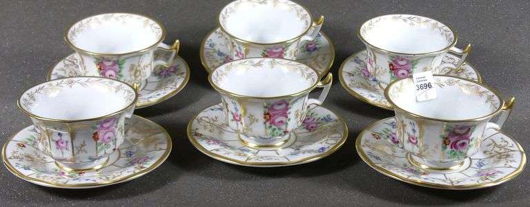 VISTA ALEGRE CUPS & SAUCERS
