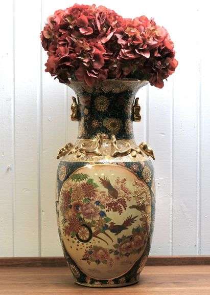 SATSUMA VASE