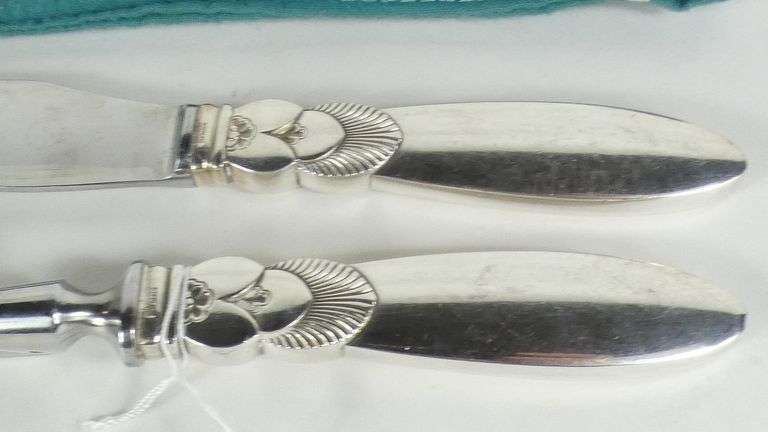 PAIR JENSEN SILVER SERVERS
