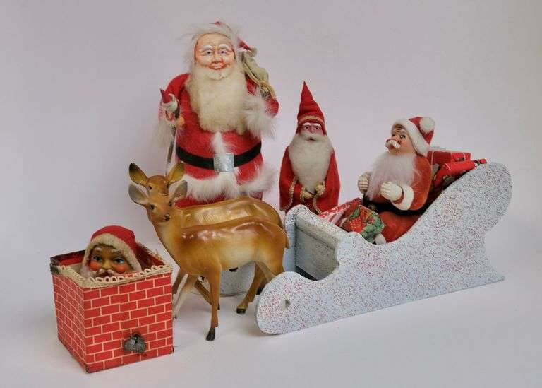 SANTA FIGURES