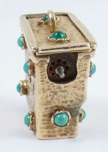 UNIQUE ANTIQUE GOLD FOB