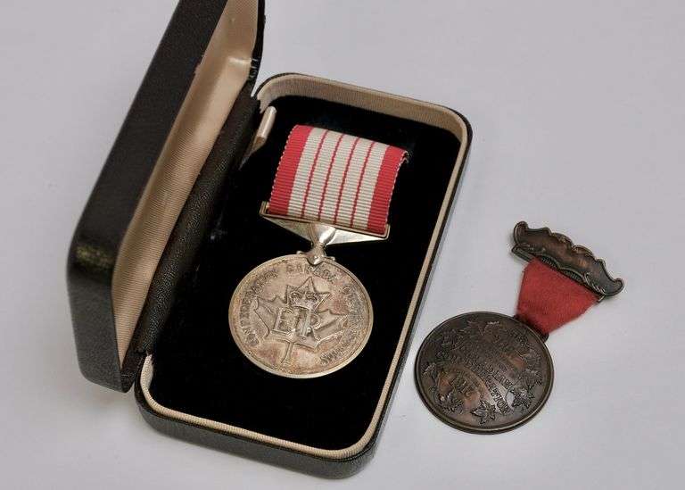 CONFEDERATION MEDALS