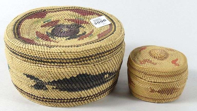PAIR MAKAH/NOOTKA LIDDED TRINKET BASKETS