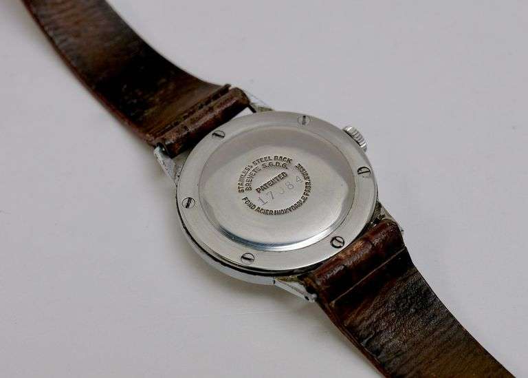 PIERCE WRISTWATCH