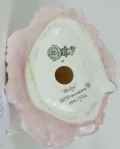 ROYAL DOULTON EARLY FIGURINE "RUBY"
