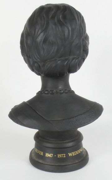 DOULTON ELIZABETH II BUST