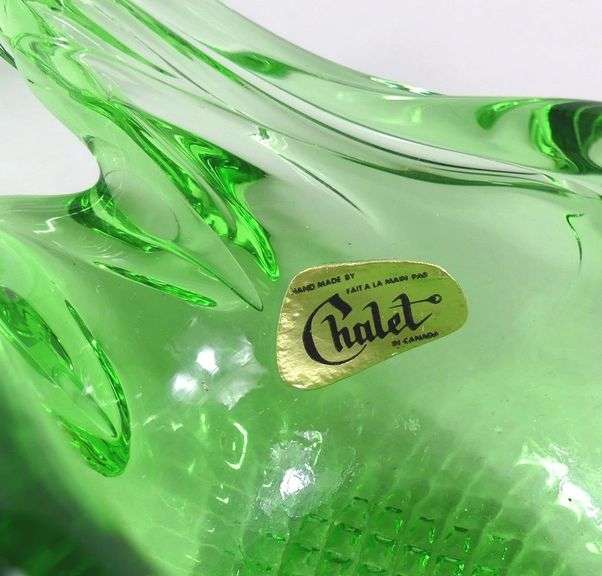 PAIR CHALET GLASS SWANS