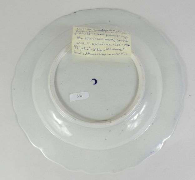 EARLY WORCESTER PLATE