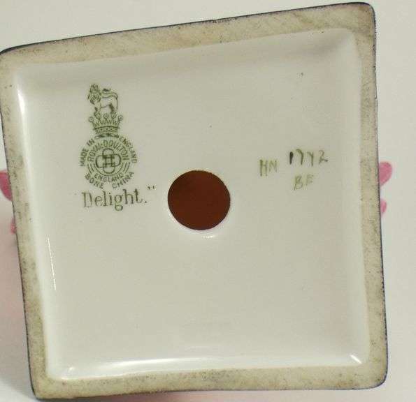 ROYAL DOULTON "DELIGHT"