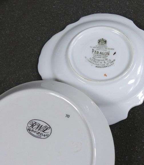 BUNNYKINS CHINA & TWO COMMEMORATIVE DISHES