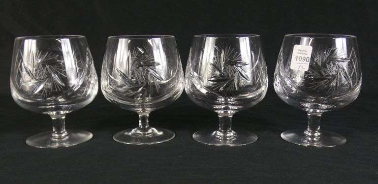 CRYSTAL STEMWARE SERVICE