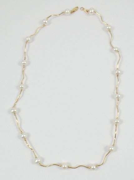 14K GOLD & PEARL NECKLACE