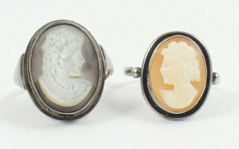 2 ANTIQUE CAMEO RINGS