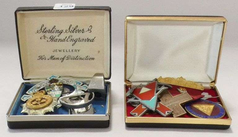 MEDALS AND JEWELLERY