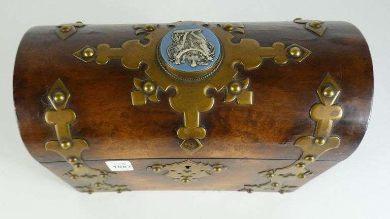 ANTIQUE BURL WOOD BOX