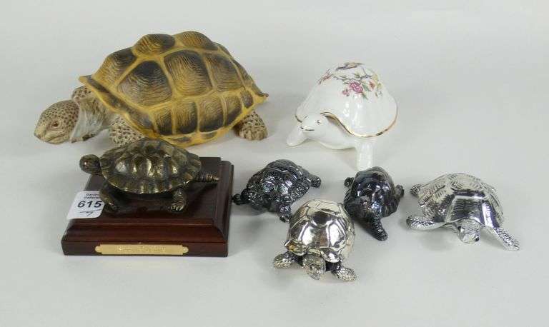 7 TURTLE ORNAMENTS