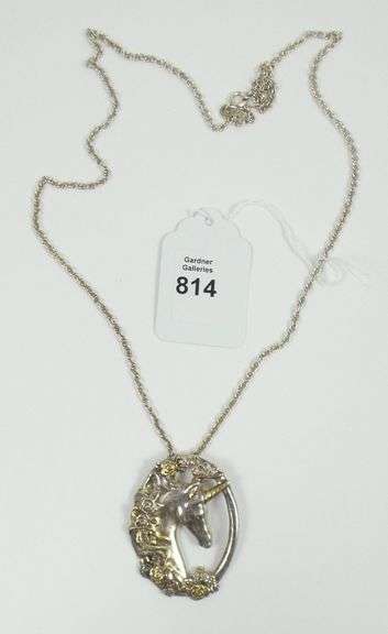 UNICORN PENDANT NECKLACE