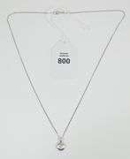 DIAMOND PENDANT ON CHAIN