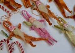 CHENILLE & CLAY FACE SANTA'S