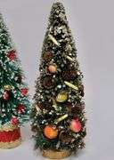 VINTAGE BOTTLE BRUSH TREES