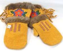 PAIR GAUNTLET MITTENS