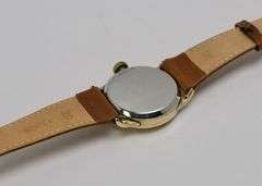 WALTHAM WRISTWATCH