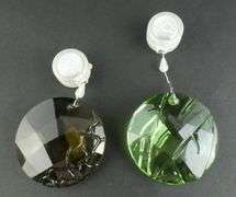 8 SWAROVSKI CRYSTALS