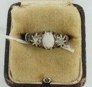 LADIES' ANTIQUE RING