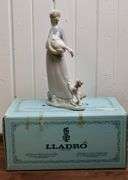 LLADRO FIGURE