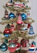 VINTAGE PATRIOTIC CHRISTMAS TREE