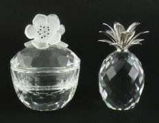 4 SWAROVSKI CRYSTALS