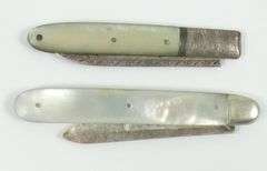2 POCKET KNIVES