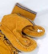 PAIR MOCCASINS & MEDICINE BAG