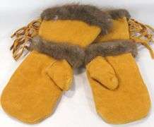 PAIR GAUNTLET MITTENS