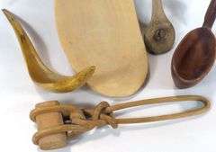 CARVED WOODEN UTENSILS