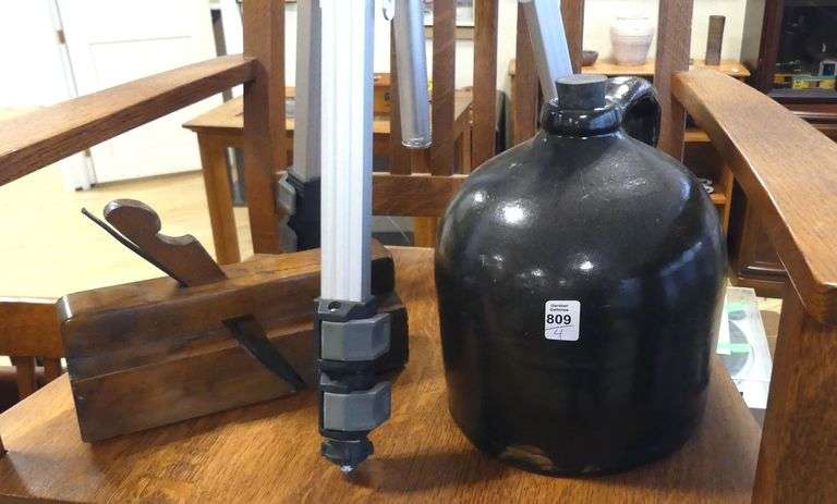 TRIPOD, JUG, PLANER AND CLAMP