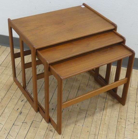 TEAK NEST OF THREE TABLES