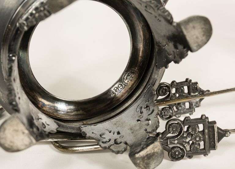 CRANBERRY GLASS PICKLE CRUET