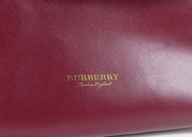BURBERRY HANDLE BAG