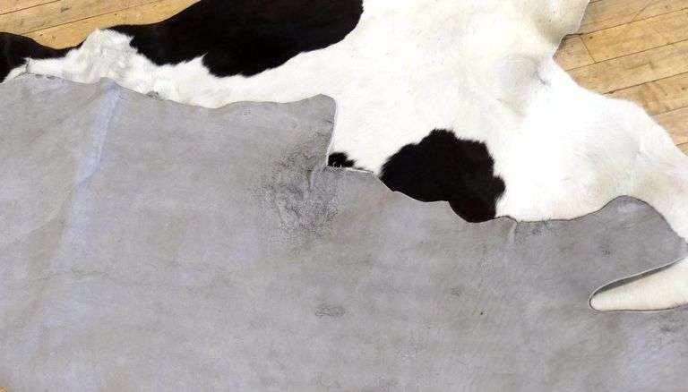 COWHIDE RUG