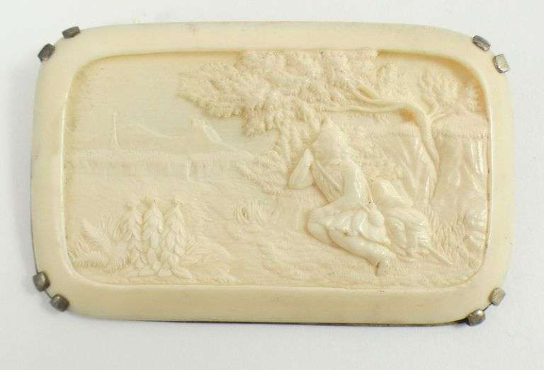 LARGE ANTIQUE CONTINENTAL BROOCH