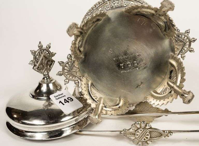 CRANBERRY GLASS PICKLE CRUET