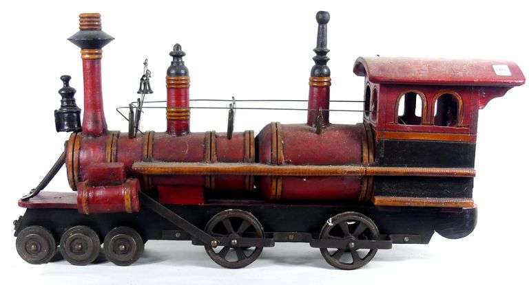 LARGE TRAIN ENGINE MODEL