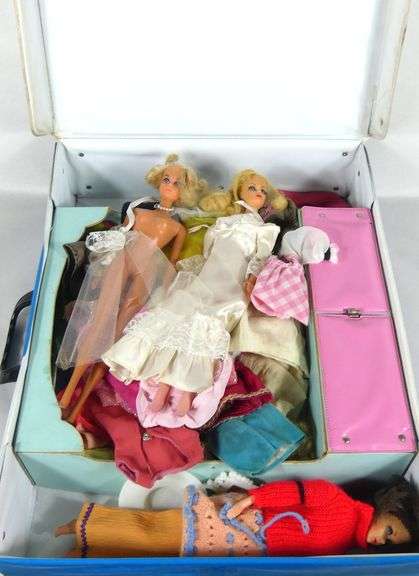 BARBIE DOLL CASE & ACCESSORIES