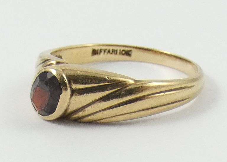 VINTAGE GARNET RING