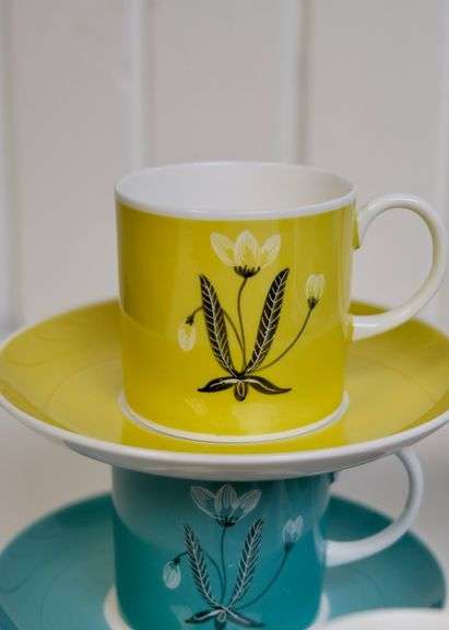 SUSIE COOPER CUPS & SAUCERS