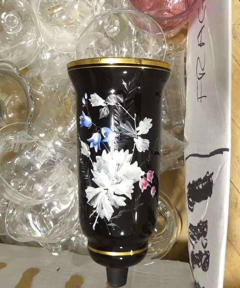 BOX LOT OF GLASSWARE